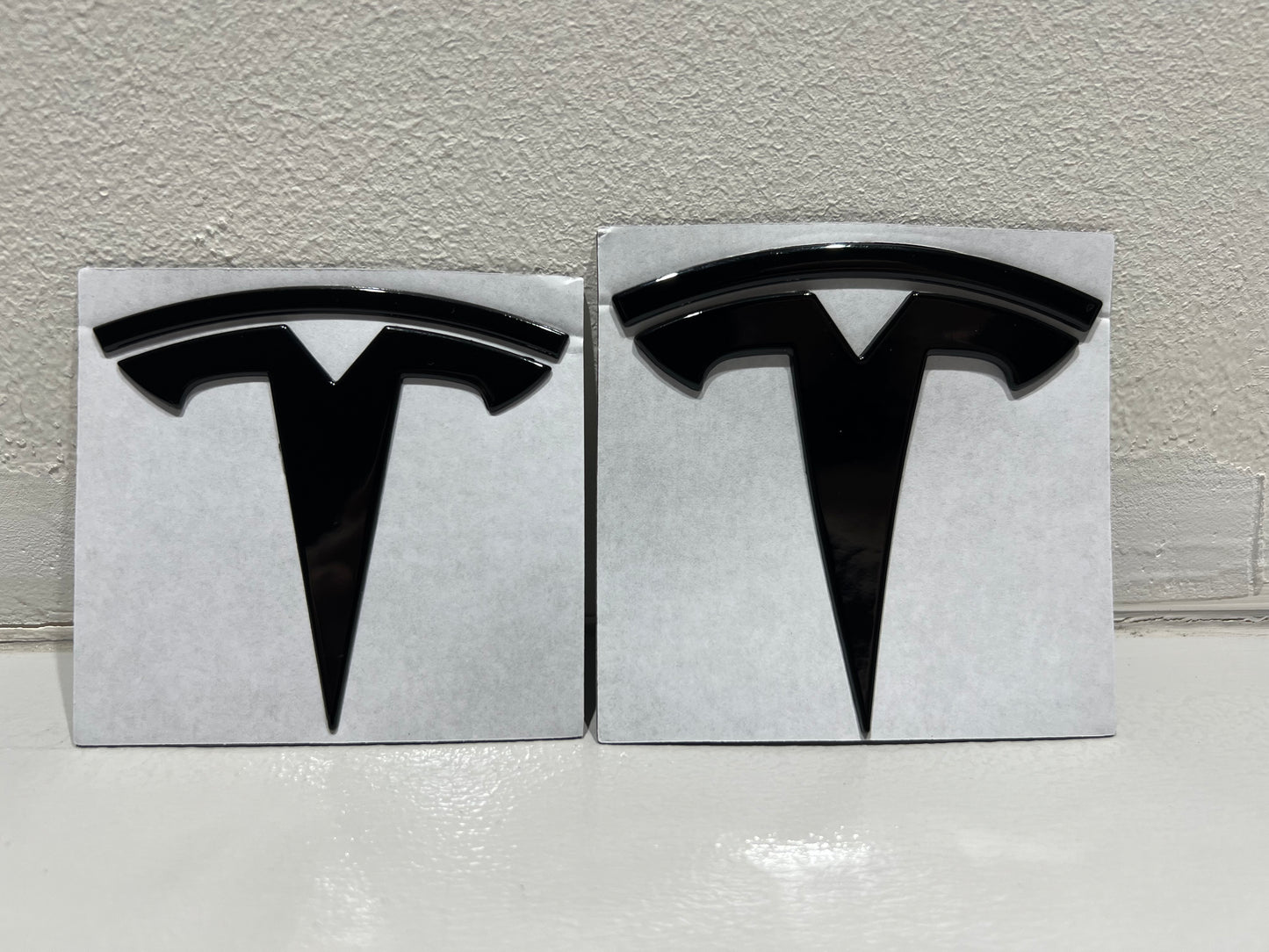 Tesla Model 3/Y Front badge