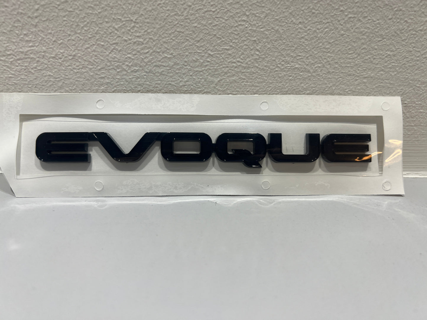 Range Rover Evoque badge